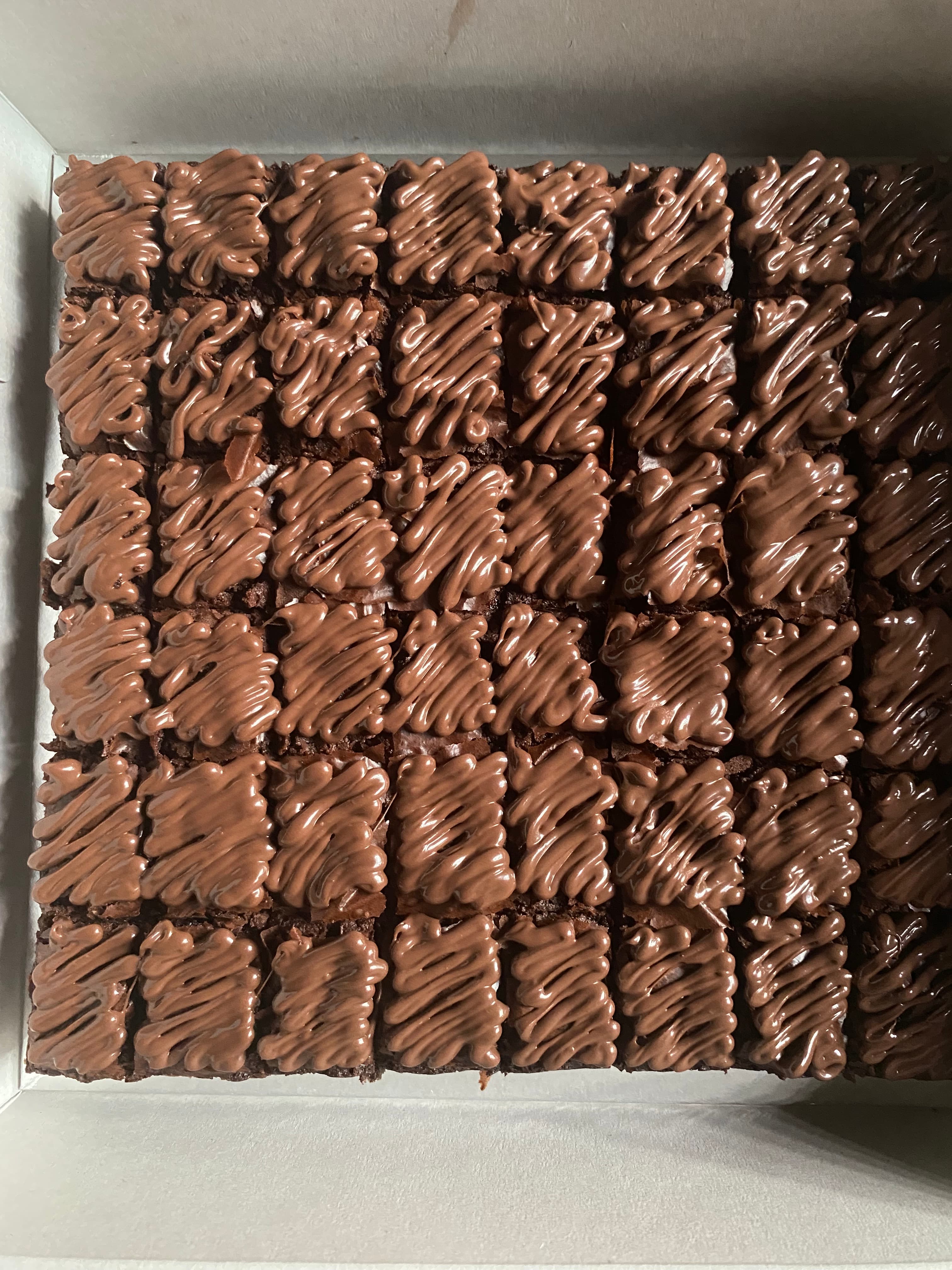 Brownies Drizzle Topping Chocolate Hazelnut